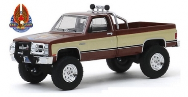 44860-F  Fall Guy Stuntman Association - 1982 GMC K-2500  1:64